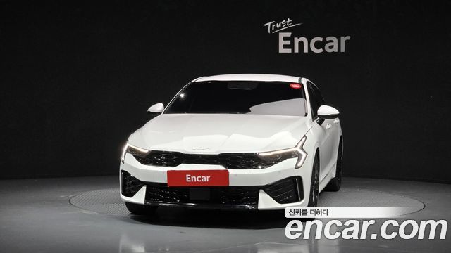 Kia K5 1.6 Turbo — photo 1 of 30