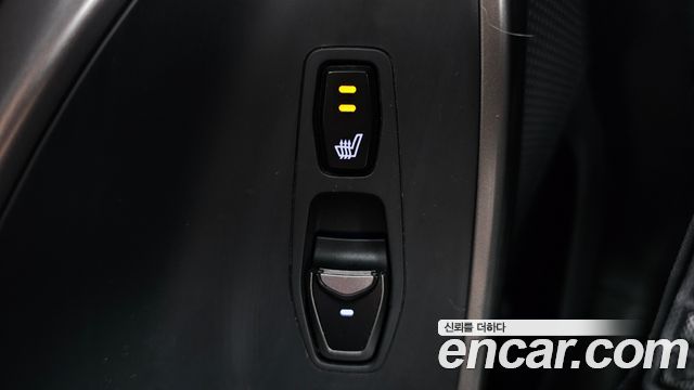 Hyundai Santafe Diesel(e-VGT) 2.0 2WD Exclusive — photo 1 of 31