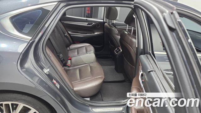Hyundai Grandeur 3.0 LPi Exclusive (Rental Car) — photo 1 of 20