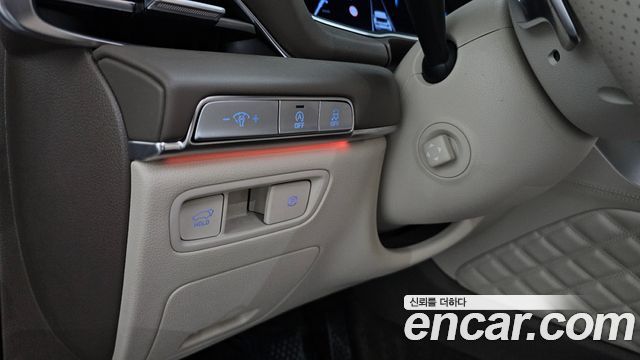 Genesis GV80 2.5T Gasoline AWD — photo 1 of 32
