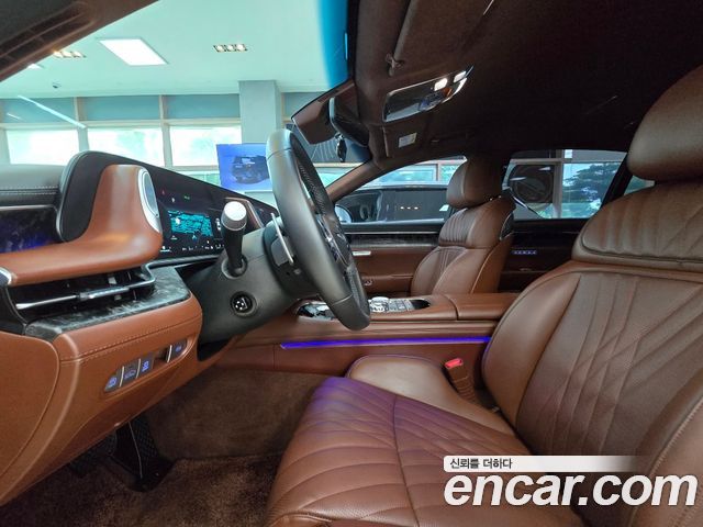 Genesis G90 Gasoline 3.5 Turbo AWD — photo 1 of 20