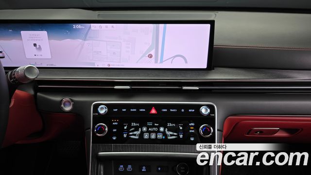 Genesis GV80 2.5T Gasoline AWD — photo 1 of 20