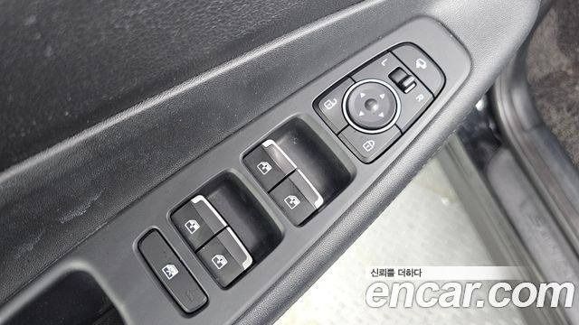 Hyundai Santafe Gasoline 2.5T 2WD — photo 1 of 31