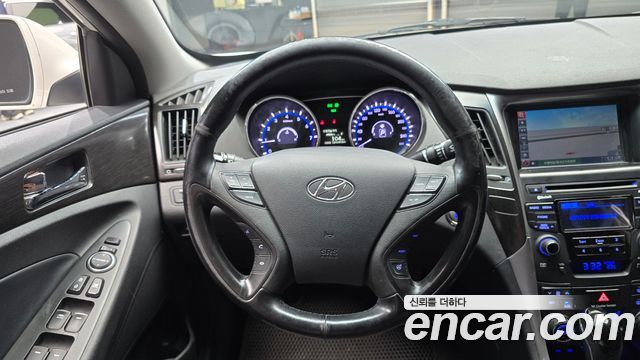 Hyundai Sonata CVVL Smart — photo 1 of 30