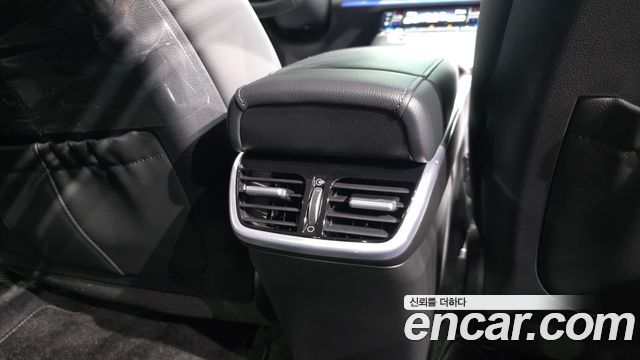 Hyundai Grandeur 2.5 — photo 1 of 40