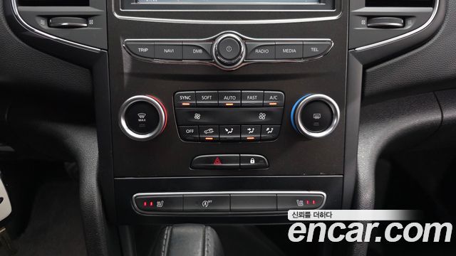 Renault-KoreaSamsung SM6 1.3 TCe SE — photo 1 of 32