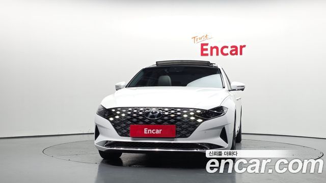 Hyundai Grandeur Le Blanc — photo 1 of 20