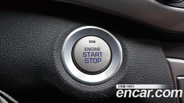 Hyundai AVANTE 1.6 GDI Value Plus — photo 1 of 30