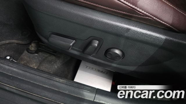 Kia Seltos Gasoline 1.6 Turbo 2WD — photo 1 of 30