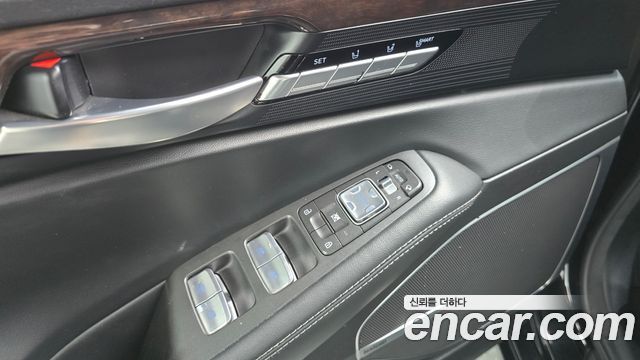2017 Genesis EQ900 3.8 GDI AWD, photograph 10