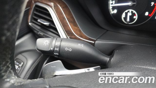 2017 Genesis EQ900 3.8 GDI AWD, photograph 11