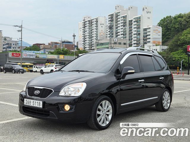 Kia Carens LPI 2.0 Premium — photo 1 of 20