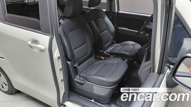 Kia RAY Standard — photo 1 of 28