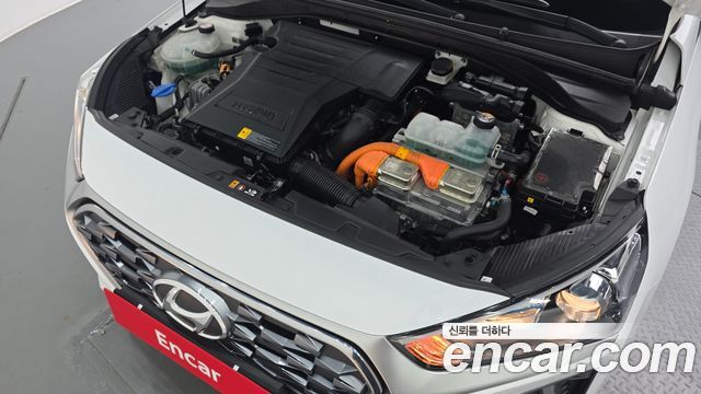 Hyundai Ioniq 1.6 HEV — photo 1 of 30