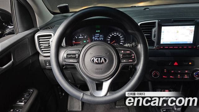 Kia Sportage Diesel 2wd Trendy — photo 1 of 32
