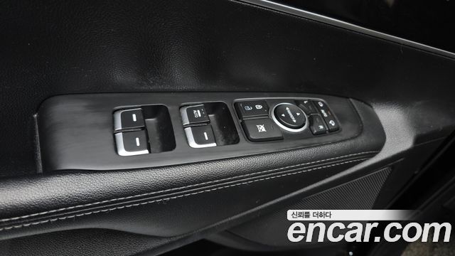 Kia Sorento Diesel 2.0 2WD — photo 1 of 34