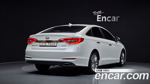 Hyundai Sonata 2.0 Smart — photo 1 of 32