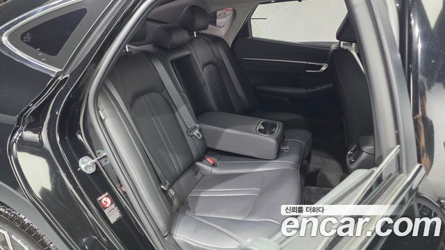 Hyundai Sonata Premium Plus — photo 1 of 34