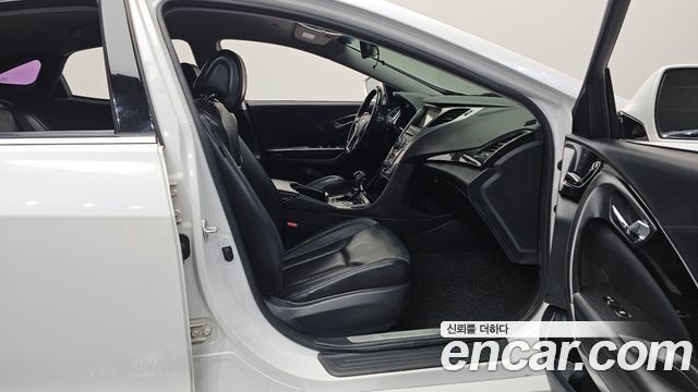 Hyundai Grandeur HG240 Modern — photo 1 of 31