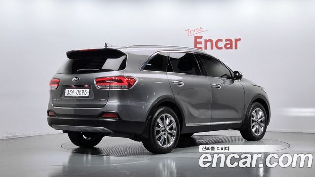 Kia Sorento Diesel 2.2 2WD — photo 1 of 20