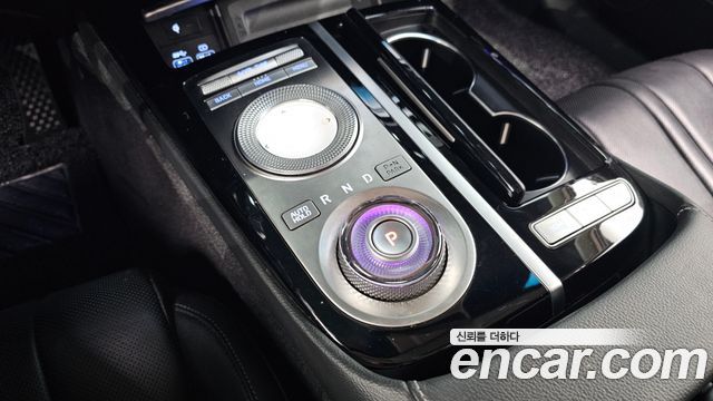 Genesis G80 Gasoline 2.5 Turbo AWD — photo 1 of 38