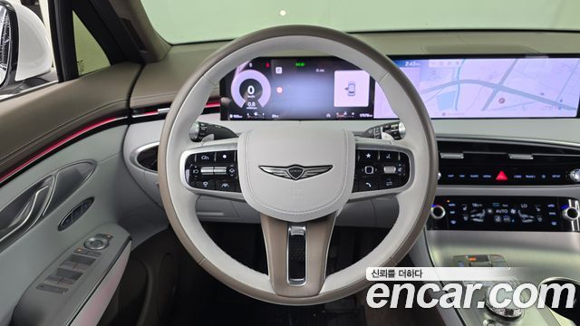 Genesis GV70 2.5T Gasoline AWD — photo 1 of 33