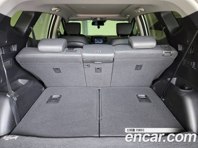 Hyundai Santafe Diesel(e-VGT) 2.0 2WD Exclusive — photo 1 of 20