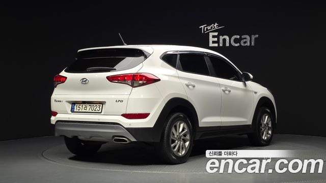 Hyundai Tucson Diesel 1.7 2WD — photo 1 of 30