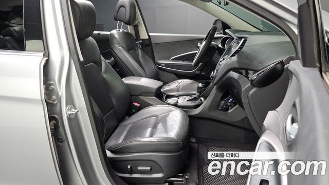 Hyundai Maxcruz Diesel(e-VGT) 2.2 4WD Exclusive — photo 1 of 35