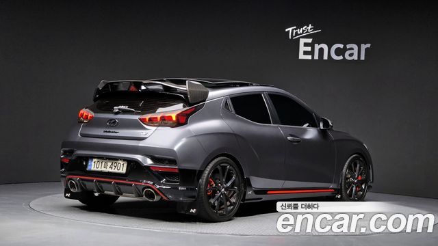 Hyundai Veloster 2.0 N — photo 1 of 35