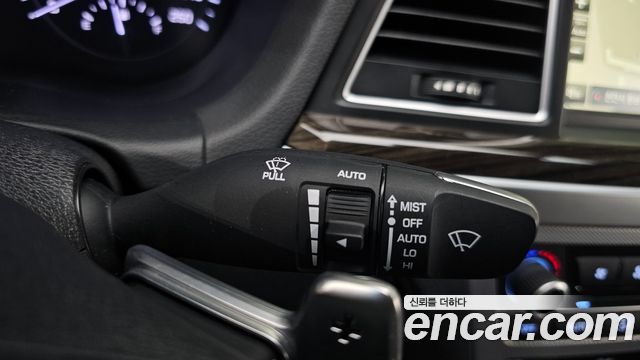 Genesis G80 3.3 GDI AWD — photo 1 of 20