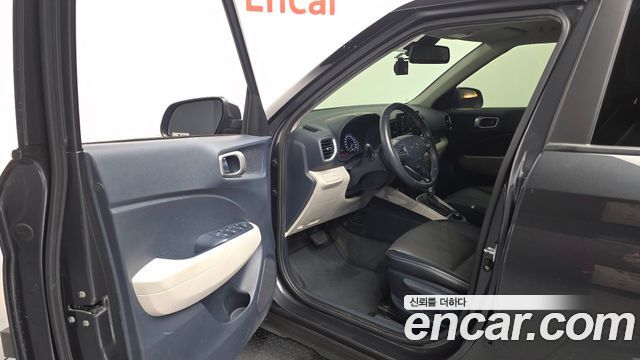 Hyundai Venue 1.6 Modern — photo 1 of 34