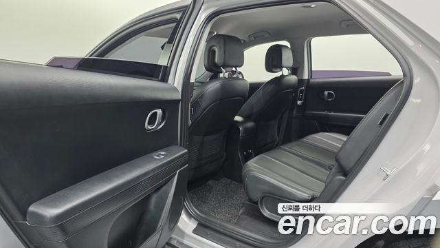 Hyundai Ioniq5 Long Range AWD — photo 1 of 37