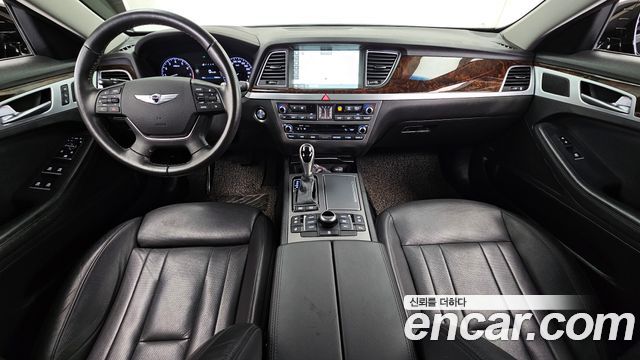 2016 Hyundai Genesis G330 Premium AWD, photograph 2