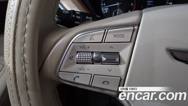 2019 Genesis G90 5.0 AWD, photograph 9