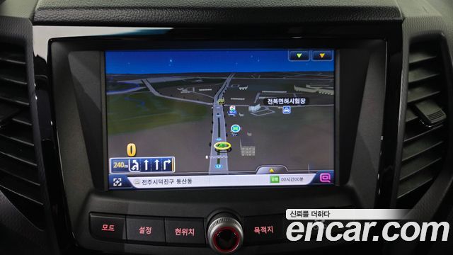 KG_Mobility_Ssangyong TIBOLI 1.6 RX 2WD — photo 1 of 20