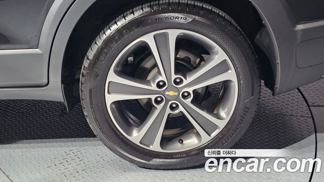 ChevroletGMDaewoo Captiva 2WD LT Deluxe pack — photo 1 of 30
