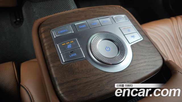 Genesis G80 Gasoline 2.5 Turbo AWD — photo 1 of 36