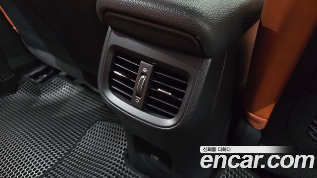 Kia K3 1.6 — photo 1 of 30