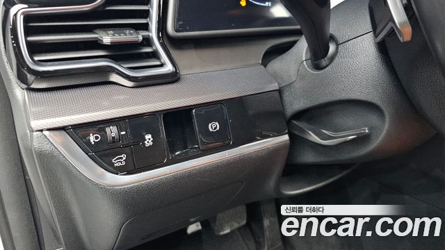 Kia Sportage Gasoline 1.6 Turbo 2WD — photo 1 of 33