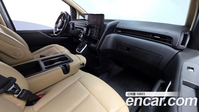 Hyundai Staria L3.5 Cargo 3-Seater — photo 1 of 34