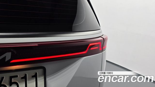 Kia Canival Diesel 9-Seater Noblesse — photo 1 of 33