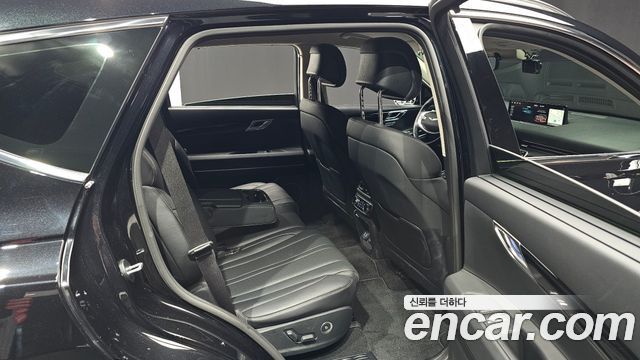 Genesis GV80 2.5T Gasoline AWD — photo 1 of 37