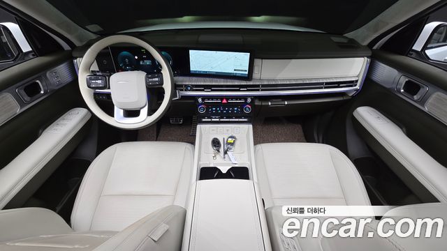 Hyundai Santafe HEV 1.6 2WD — photo 1 of 32