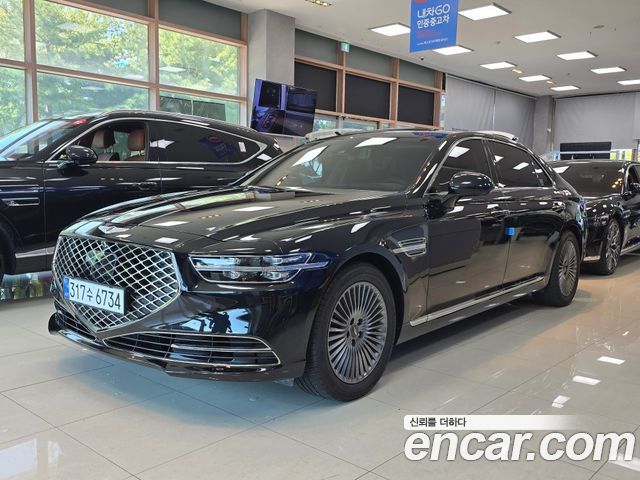 Genesis G90 3.8 AWD — photo 1 of 20