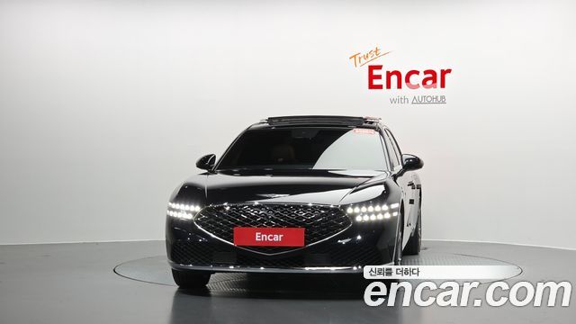 Genesis G90 Gasoline 3.5 Turbo AWD — photo 1 of 36