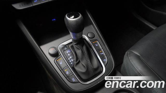 Hyundai Kona Gasoline 2.0 2WD — photo 1 of 32