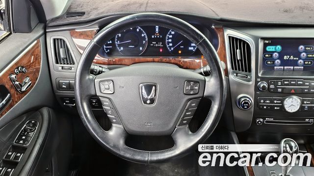 Hyundai Equus VS380 — photo 1 of 20