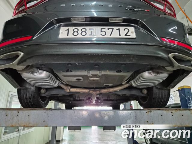 Hyundai Grandeur 3.0 LPi Exclusive (Rental Car) — photo 1 of 20