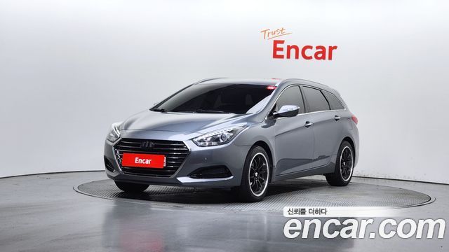 Hyundai i40 2.0 GDi — photo 1 of 20